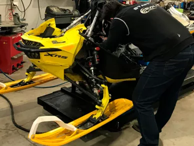 moottorikelkka huolto pienkonehuolto svh