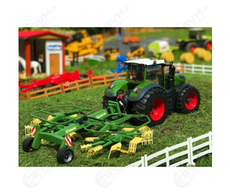 Bruder 02216 Krone Swadro 761 heinapoyhin1 kuva