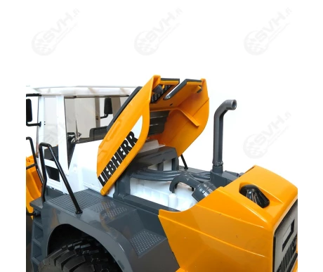 Bruder 02430 Liebherr L574 pyorakuormaaja3 kuva