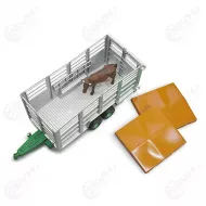 Bruder 02227 elainkuljetusvaunu ja lehma1