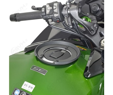 322 BF35 Givi Tanklock kiinnike BF35 Kawasaki Ninja H2 SX 2018 0 kuva