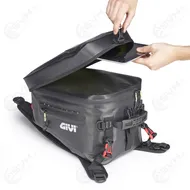 321 GRT715 givi GRT715 VEDENPITAVA tankkilaukku 1