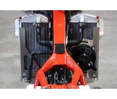 AXP Radiator Braces Red spacers Beta 250 kuva