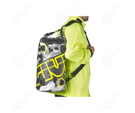 321 EA114CM Givi vedenpitava laukku2 kuva