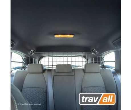 TDG1646 travall koiraverkko toyota corolla wagon1 kuva