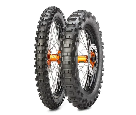 Metzeler MCE 6 Days Extreme 140/80 - 18  kuva