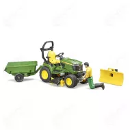 Bruder 62104 john deere ajoleikkuri puutarhuri1