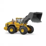 Bruder 02458 Volvo L260H pyorakuormaaja3
