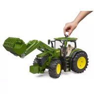 Bruder 03151 John Deere 7R traktori etukuormaajalla4