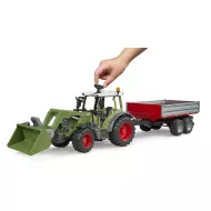 Bruder 02182 Fendt Vario 211 traktori ja perakarry3