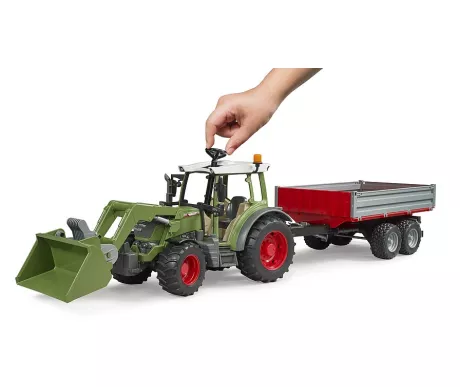 Bruder 02182 Fendt Vario 211 traktori ja perakarry3 kuva