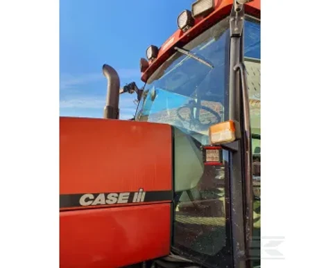 la10092 case front 2 kuva