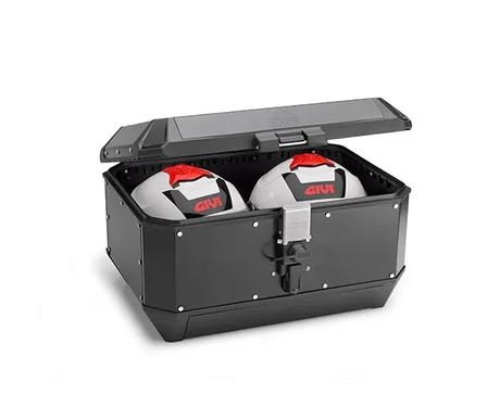 ALA56B open with helmet kuva