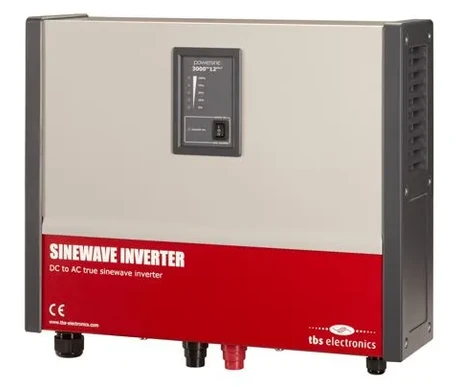 Invertteri / laturi 24 V / 3800 W kuva