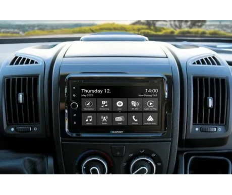 CAMPER 700 DAB Einbau D7 LRes 489x326 kuva