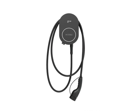 go e charger core front cable display kuva