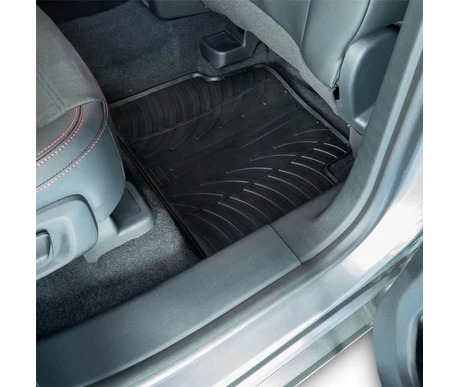 Kumimattosarja Audi Q4 2021- kuva