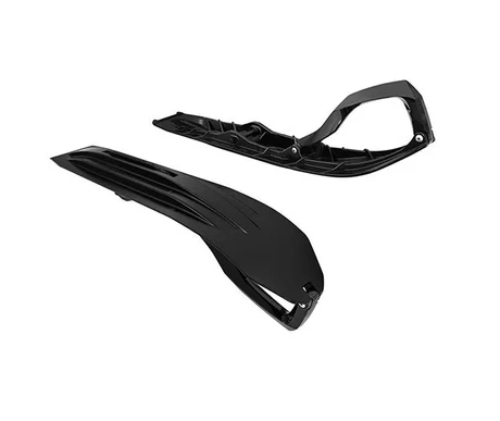 Moottorikelkan sukset Blade XC+, musta kuva