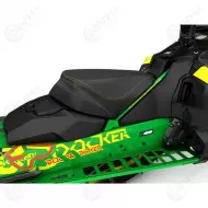 860201384 moottorikelkan istuin 1