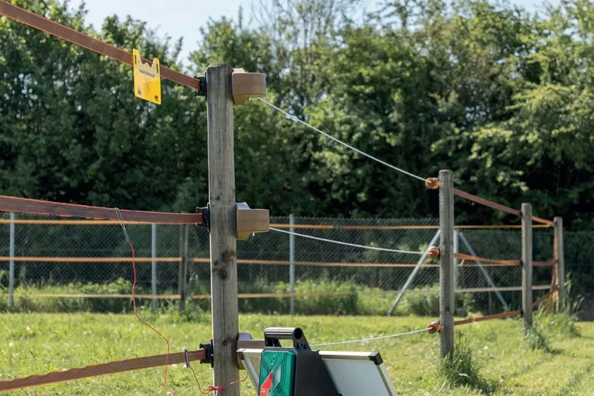 TRAKTORI PIHA JA LAIDUN KRAMP KAMPANJA